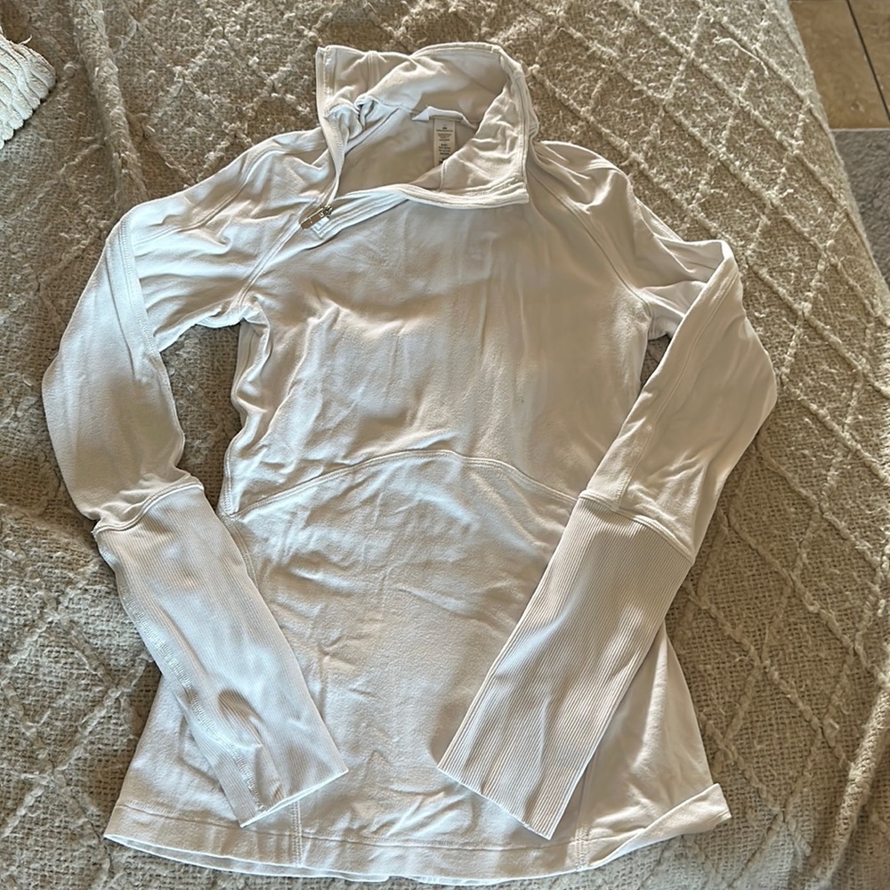 Lululemon long sleeve athletic top